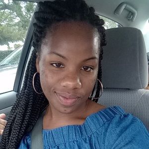 Meet your Posher, Shaniqua